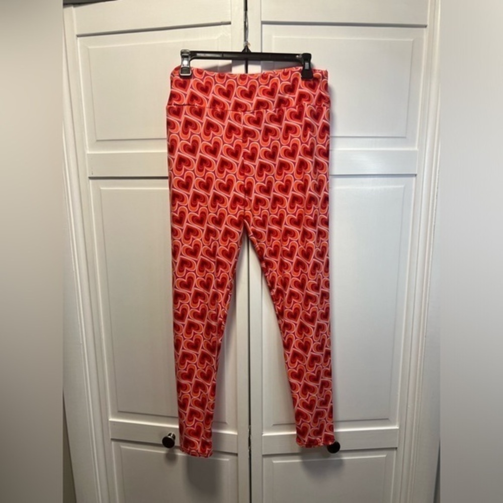 LuLaRue TC (Tall&Curvy) Heart Leggings Color Red,Pink And White
